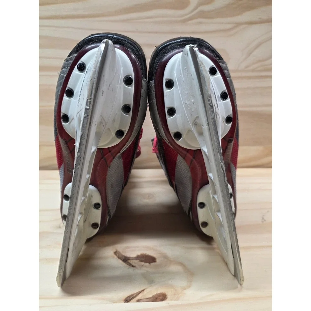 Bauer Vapor X3.0 Ice Hockey Skates Light Speed Youth Size 3.5 - Used‎